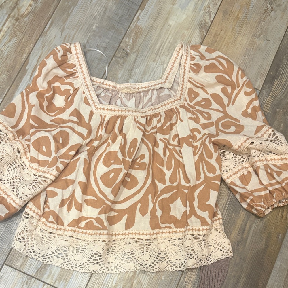 Christian Siriano Beige Floral Lace Blouse